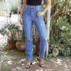 Dara High Waisted Seamed Jean - Medium Wash